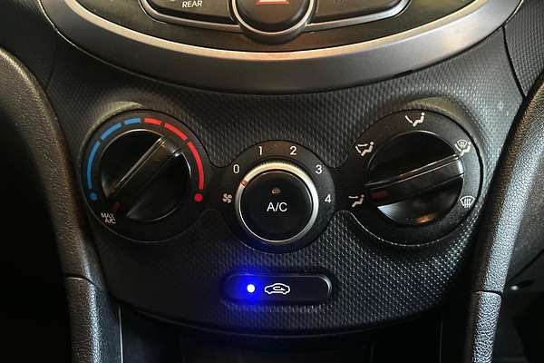 2015 Hyundai Accent Active RB2
