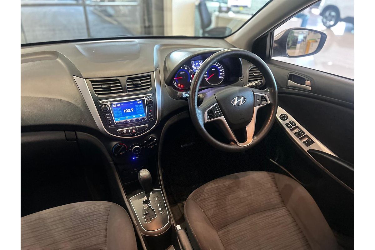 2015 Hyundai Accent Active RB2