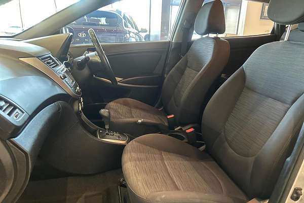 2015 Hyundai Accent Active RB2