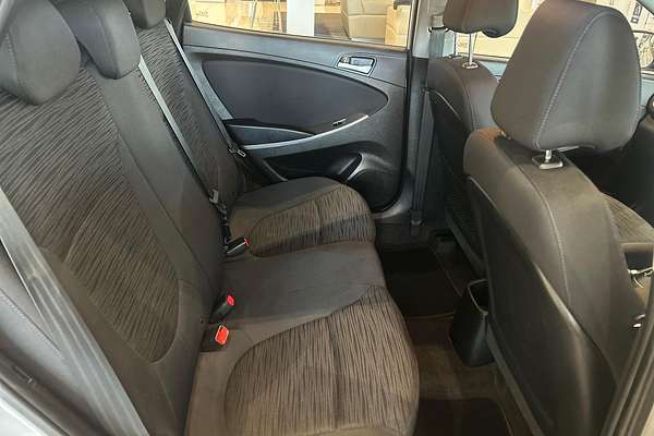 2015 Hyundai Accent Active RB2