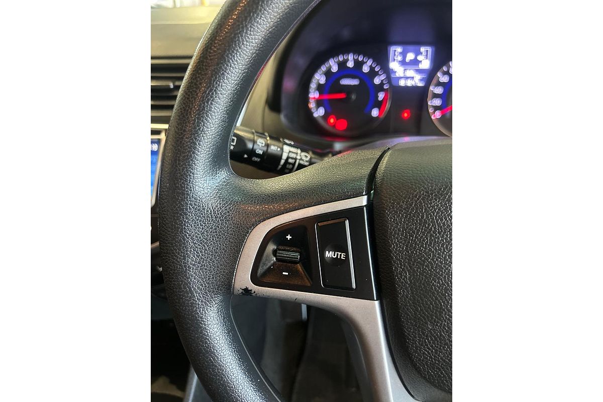2015 Hyundai Accent Active RB2