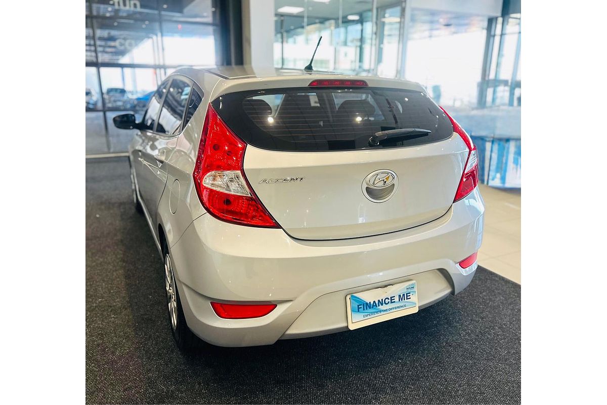 2015 Hyundai Accent Active RB2