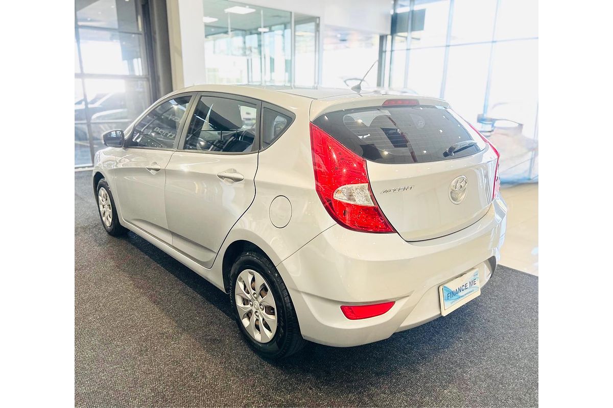 2015 Hyundai Accent Active RB2