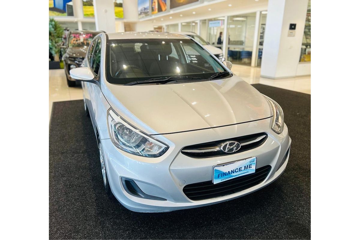 2015 Hyundai Accent Active RB2