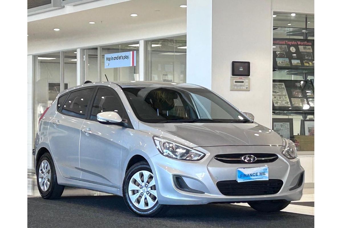 2015 Hyundai Accent Active RB2