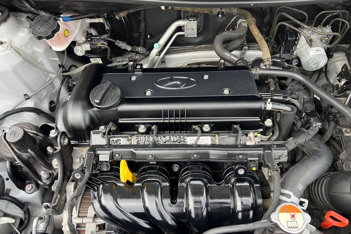 2015 Hyundai Accent Active RB2