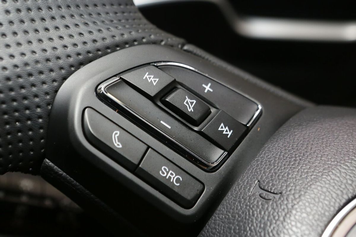2024 MG ZS Excite AZS1