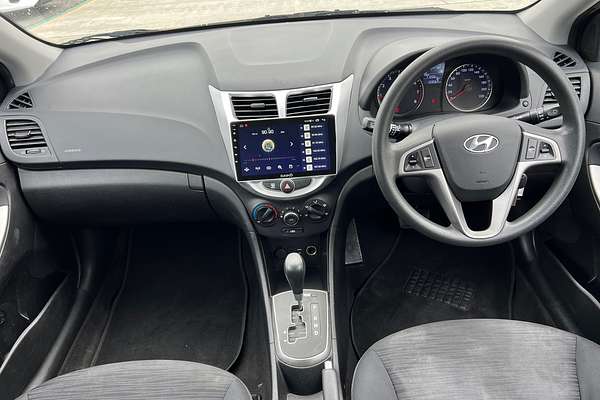 2015 Hyundai Accent Active RB2