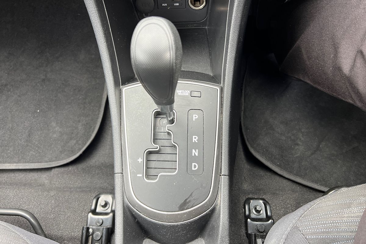 2015 Hyundai Accent Active RB2
