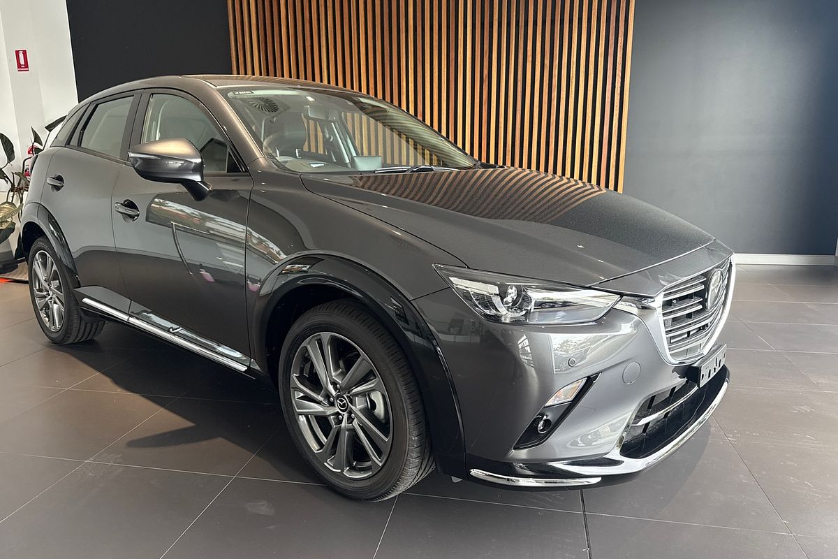 2025 Mazda CX-3 G20 Akari DK