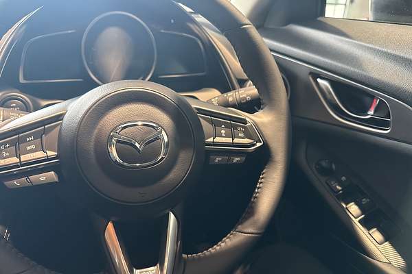 2025 Mazda CX-3 G20 Akari DK