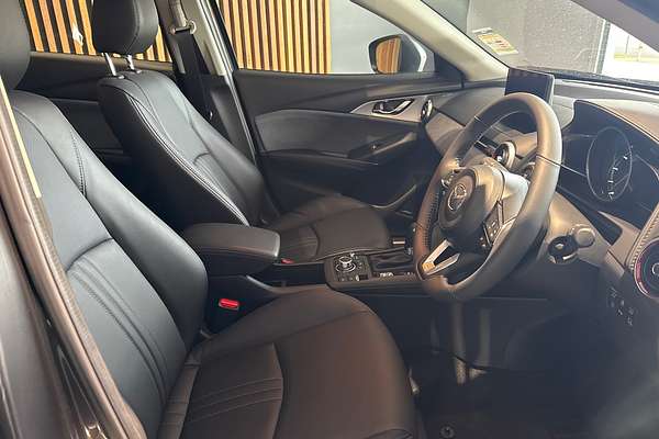 2025 Mazda CX-3 G20 Akari DK