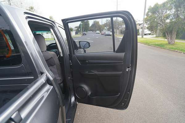 2020 Toyota Hilux SR GUN126R 4X4