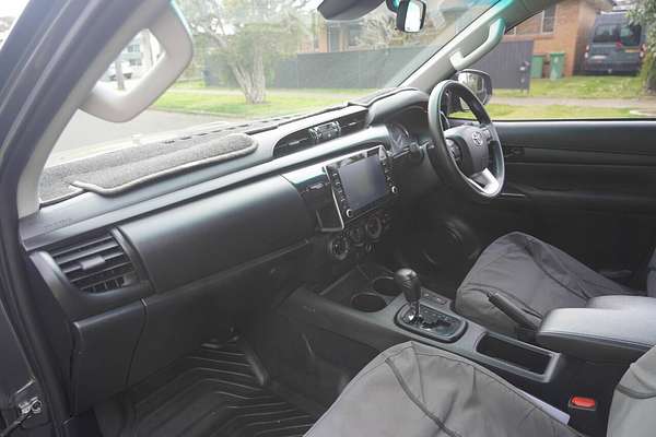2020 Toyota Hilux SR GUN126R 4X4