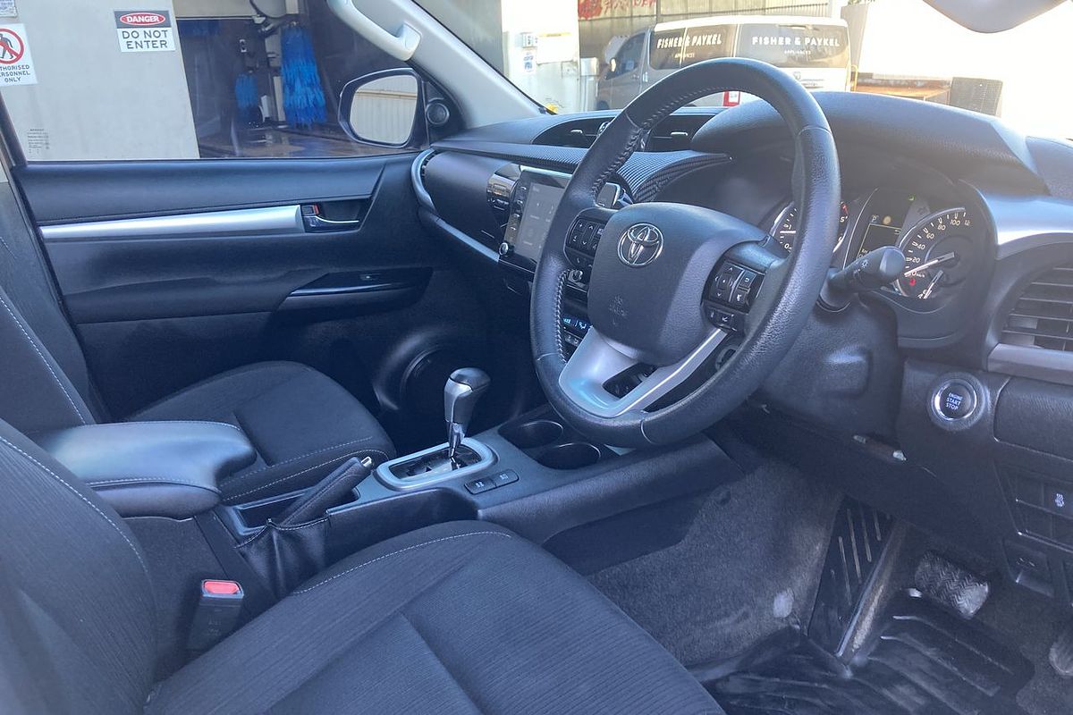 2020 Toyota Hilux SR5 GUN126R 4X4