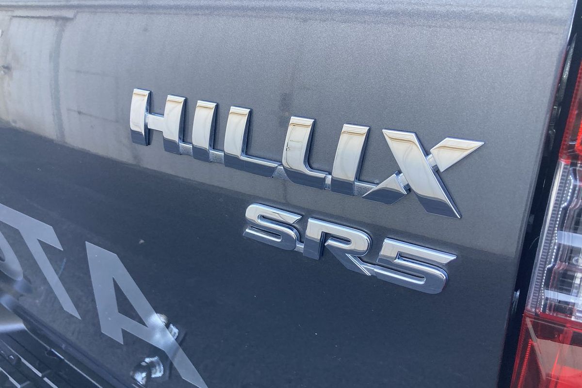 2020 Toyota Hilux SR5 GUN126R 4X4