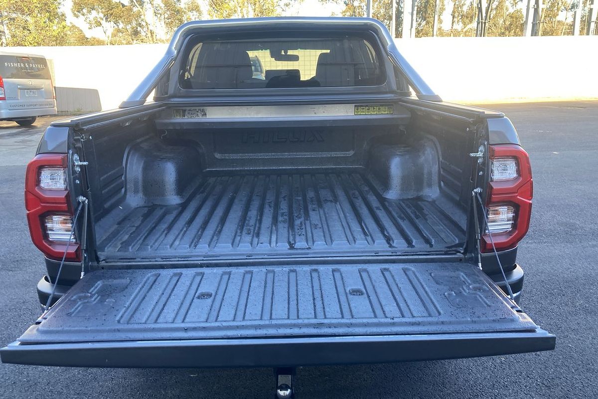 2020 Toyota Hilux SR5 GUN126R 4X4