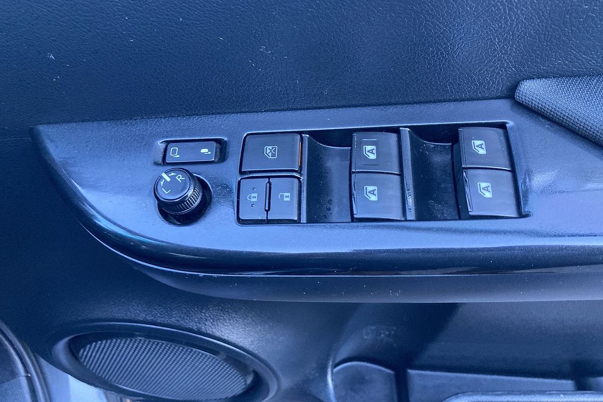 2020 Toyota Hilux SR5 GUN126R 4X4