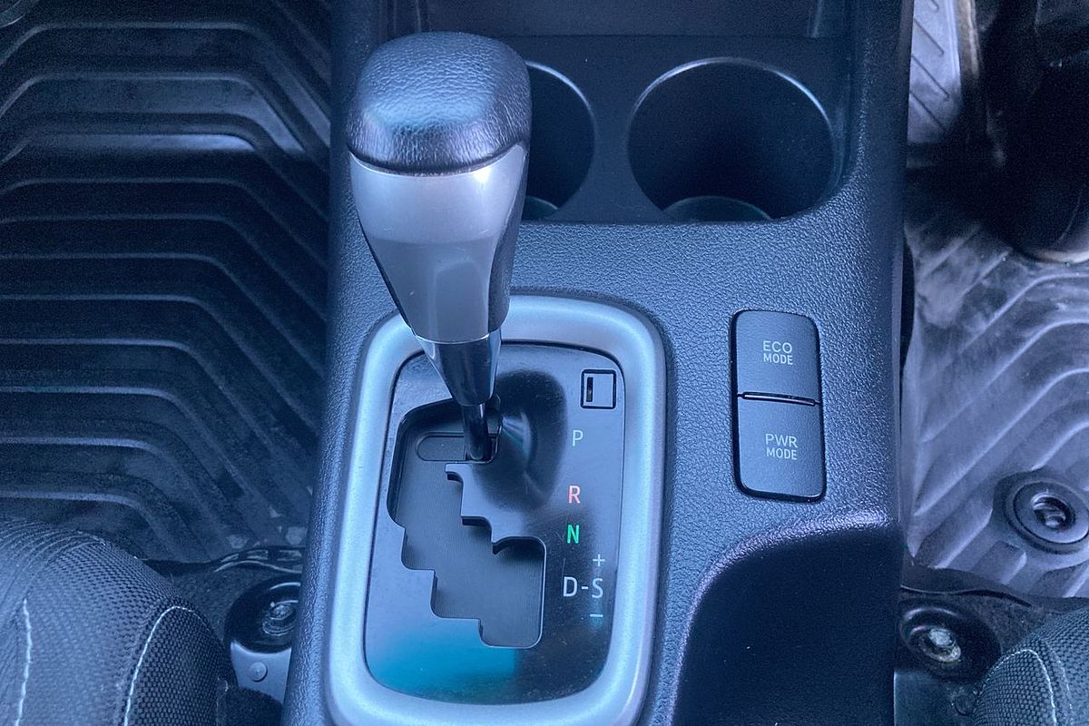 2020 Toyota Hilux SR5 GUN126R 4X4