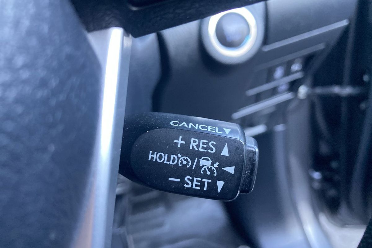 2020 Toyota Hilux SR5 GUN126R 4X4