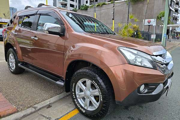 2016 Isuzu MU-X LS-T