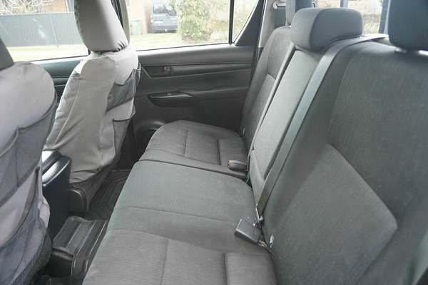 2020 Toyota Hilux SR GUN126R 4X4