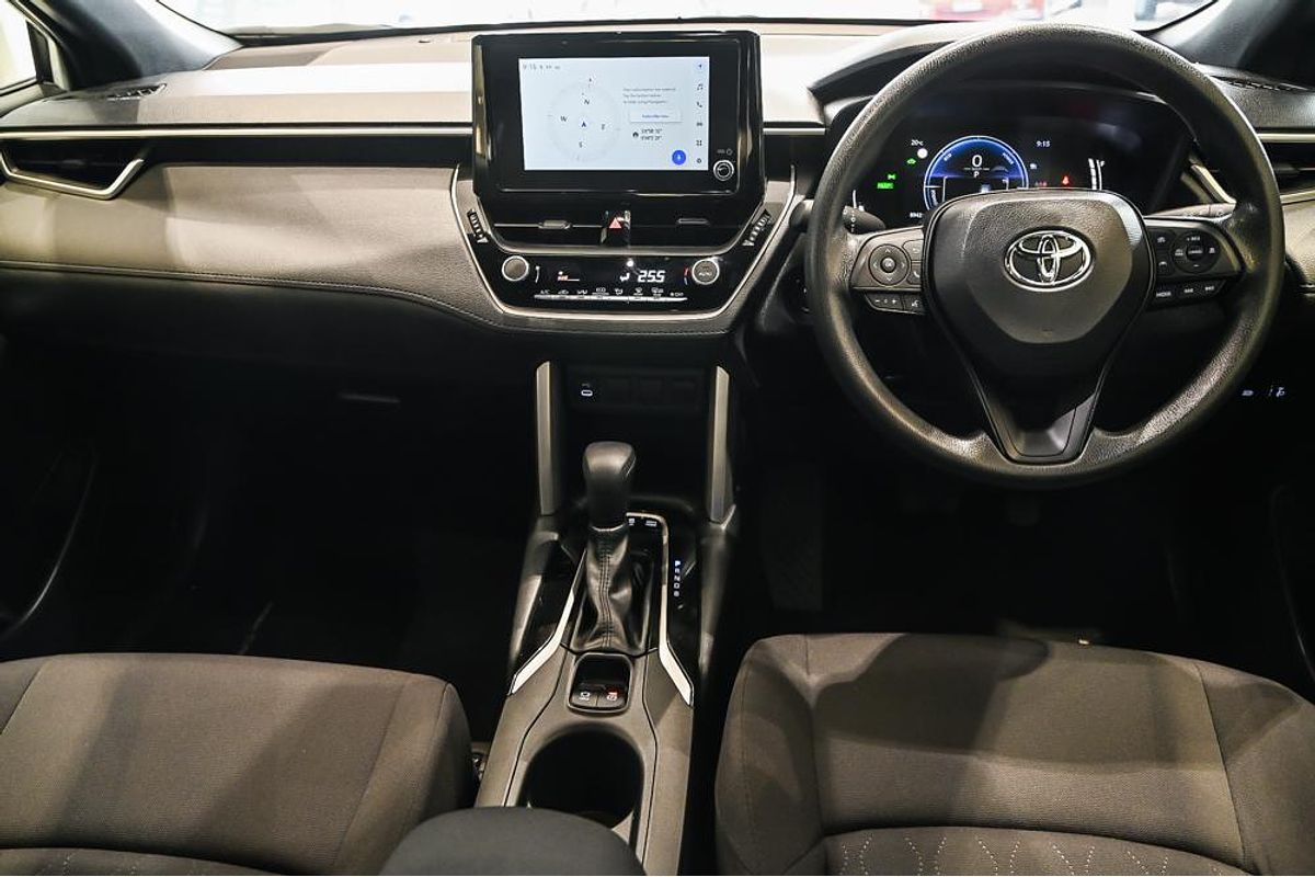2024 Toyota Corolla Cross GX MXGH10R