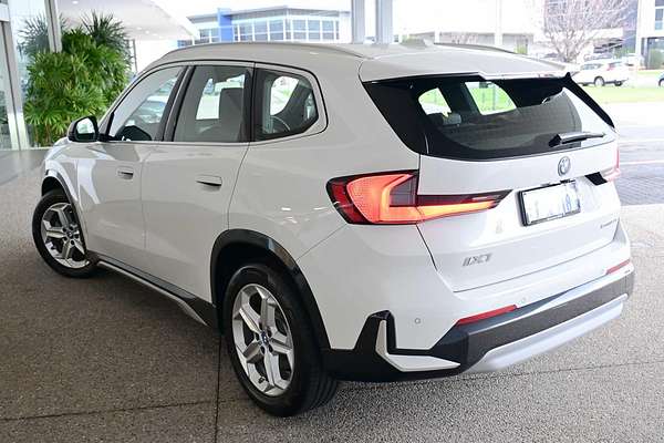 2024 BMW iX1 eDrive20 xLine U11