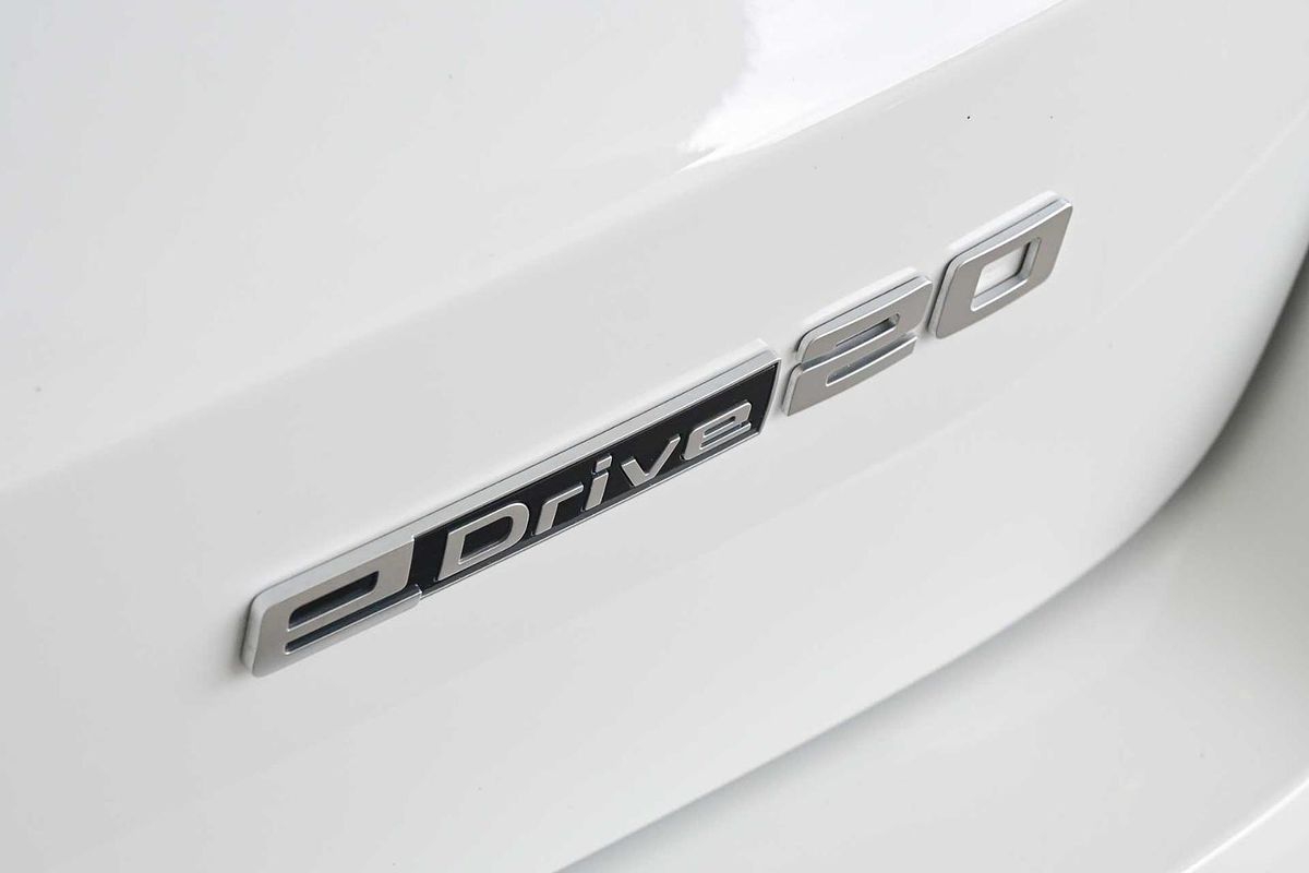 2024 BMW iX1 eDrive20 xLine U11