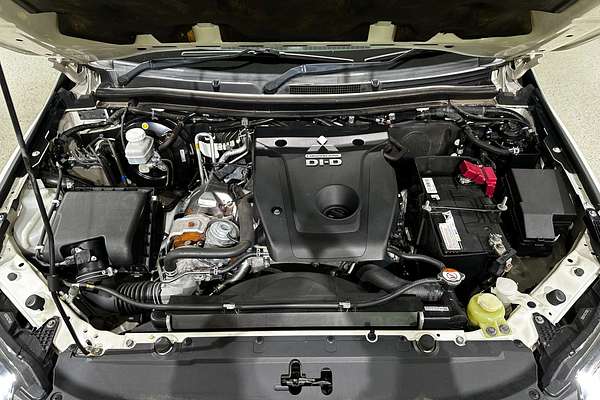 2017 Mitsubishi Pajero Sport Exceed QE