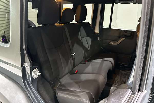 2016 Jeep Wrangler Unlimited Sport JK