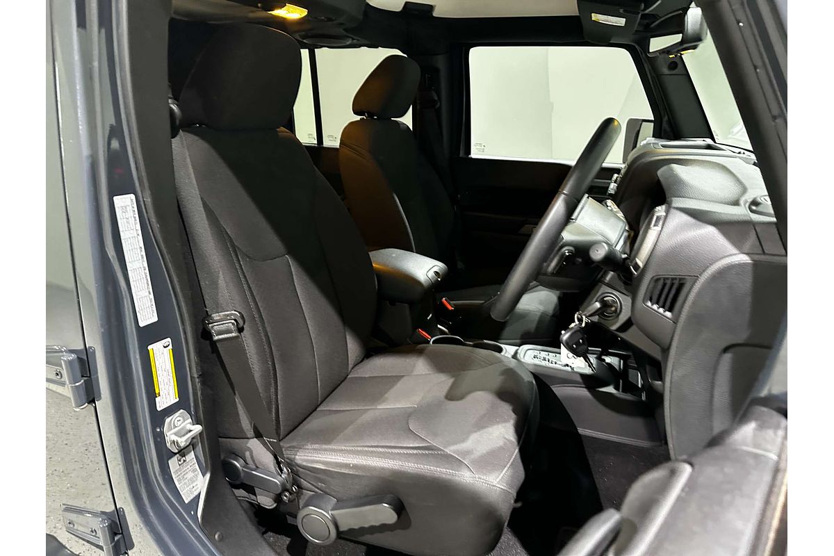 2016 Jeep Wrangler Unlimited Sport JK