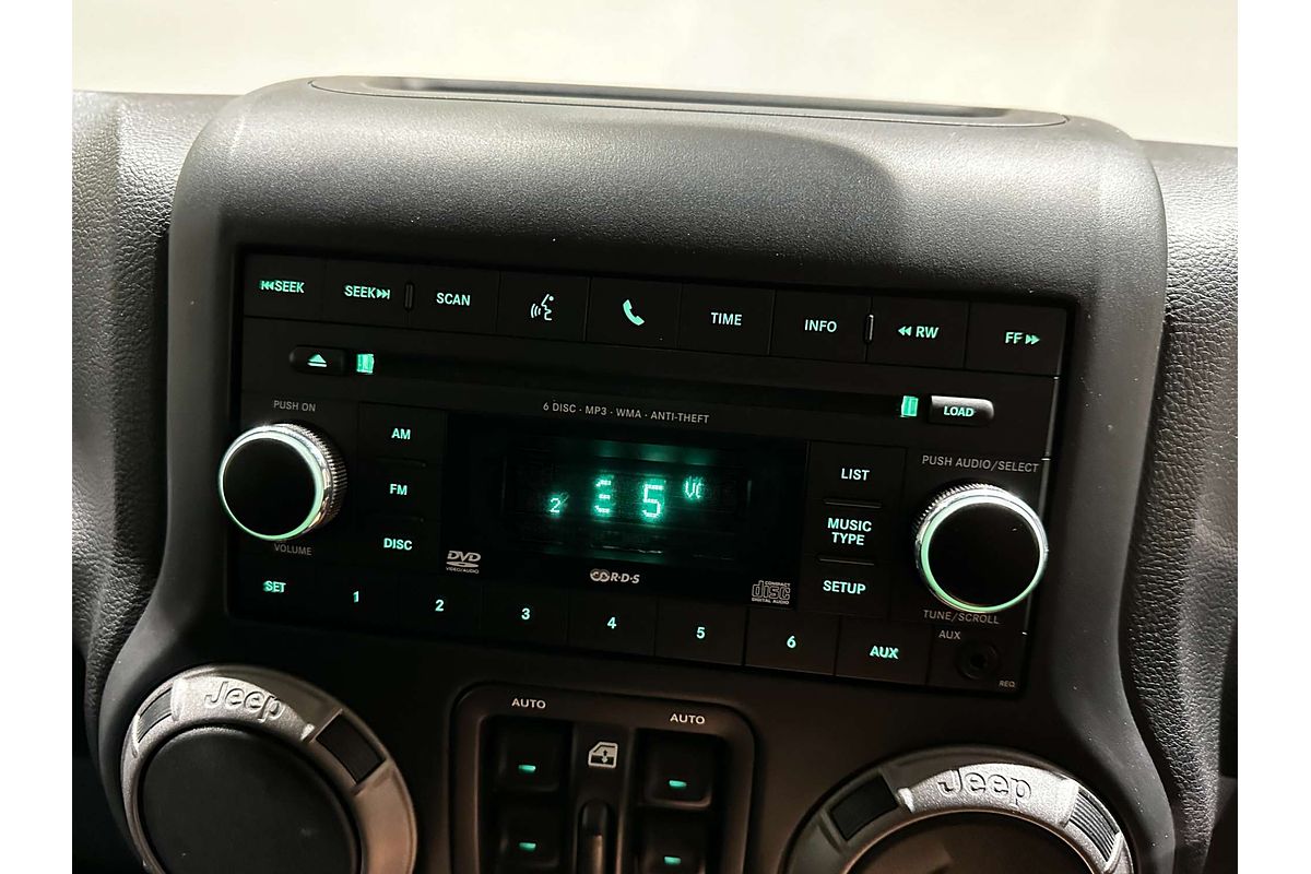 2016 Jeep Wrangler Unlimited Sport JK