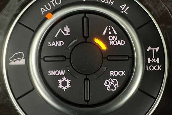 2025 Nissan Patrol Ti Y62