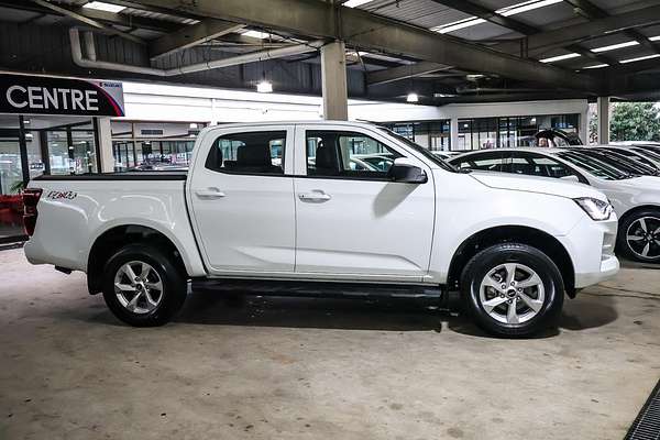 2024 Isuzu D-MAX LS-M 4X4
