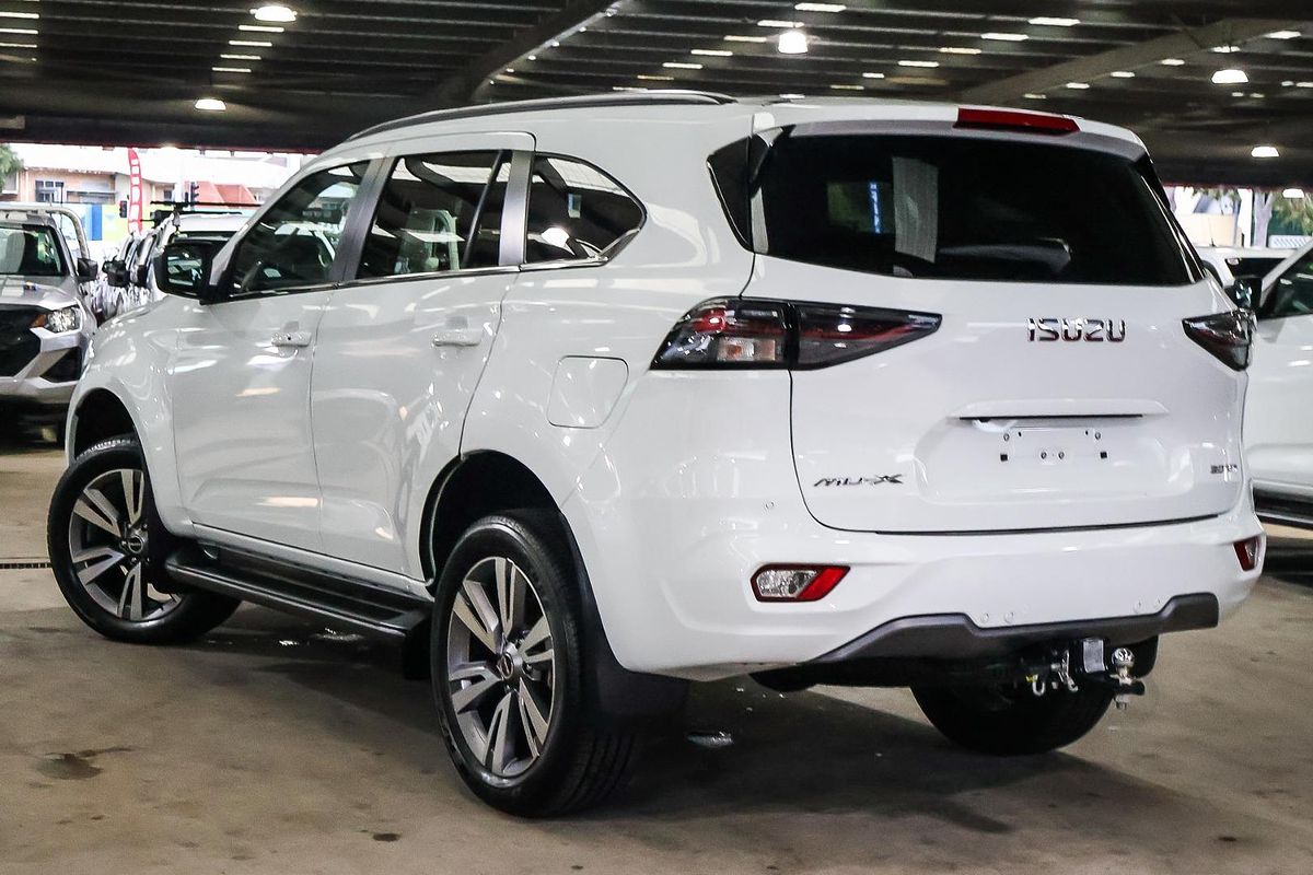 2024 Isuzu MU-X LS-T