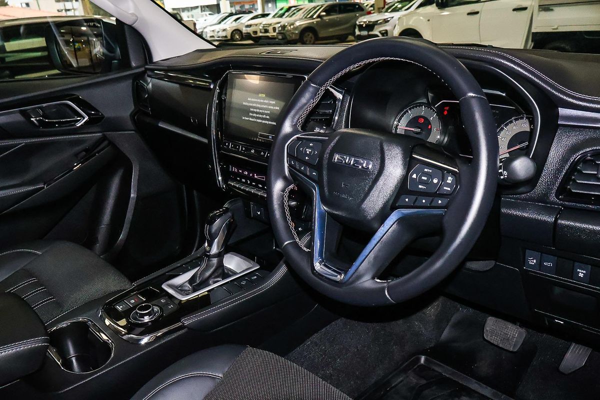 2024 Isuzu MU-X LS-T