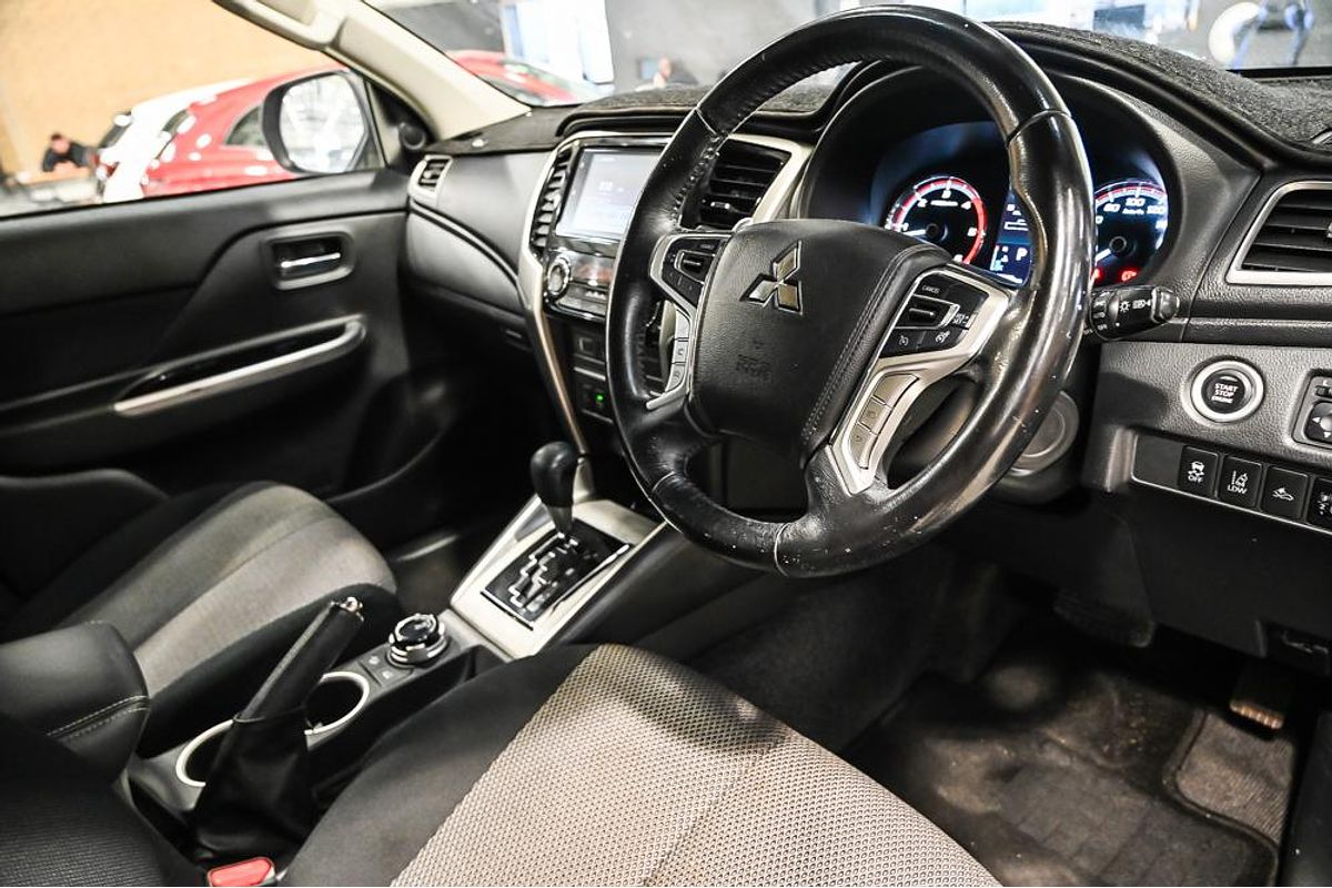 2022 Mitsubishi Triton GLS MR 4X4
