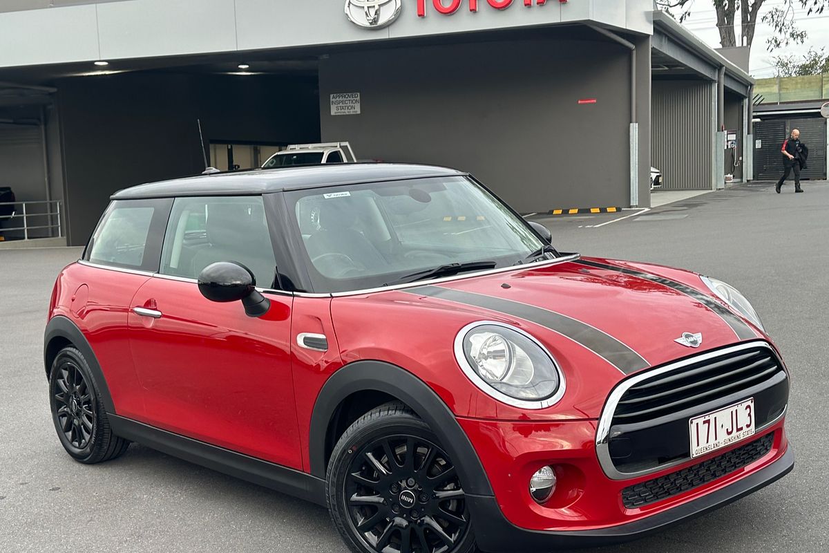 2017 MINI Cooper