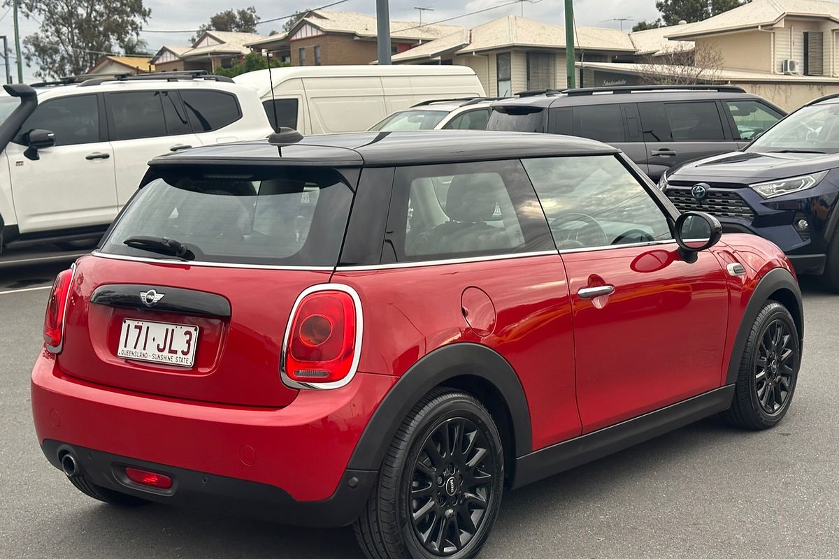 2017 MINI Cooper