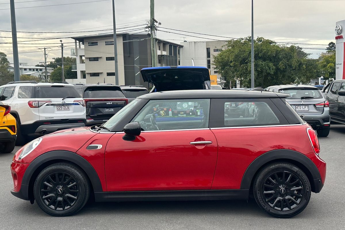 2017 MINI Cooper