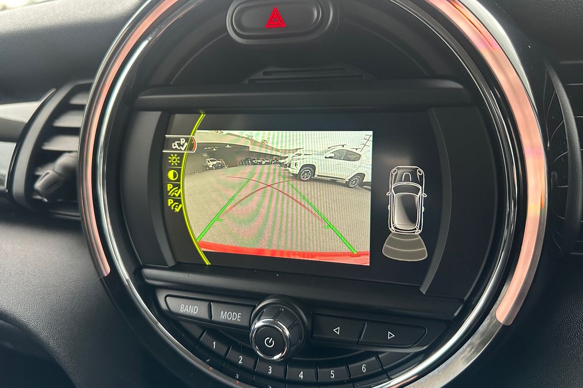 2017 MINI Cooper