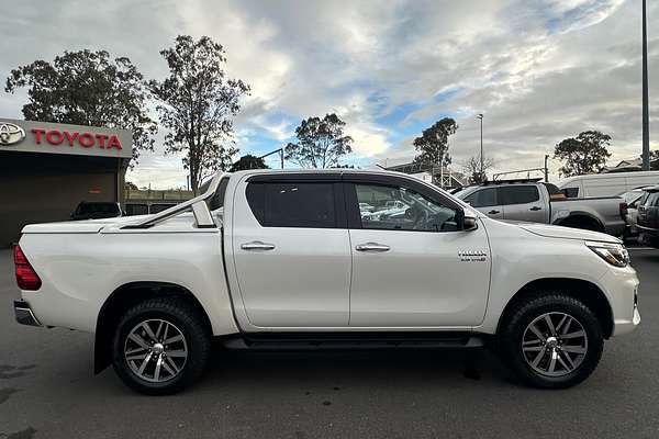 2019 Toyota Hilux SR5 GUN126R