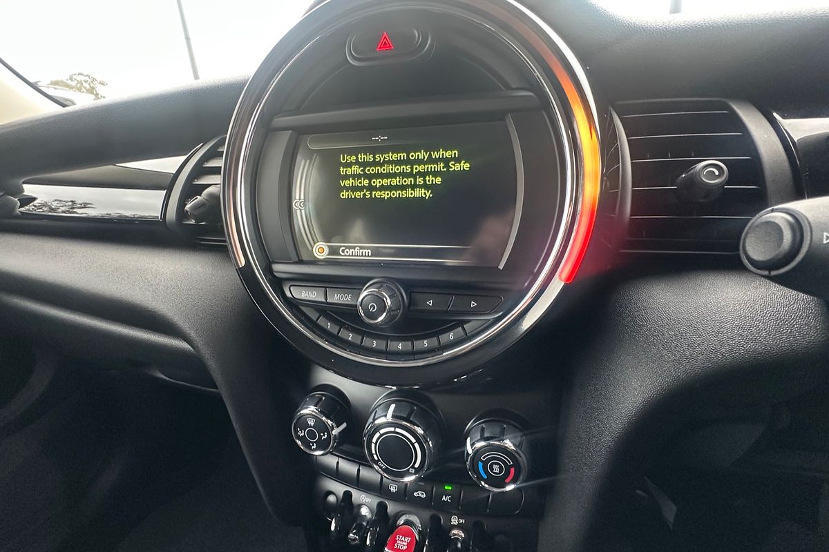 2017 MINI Cooper