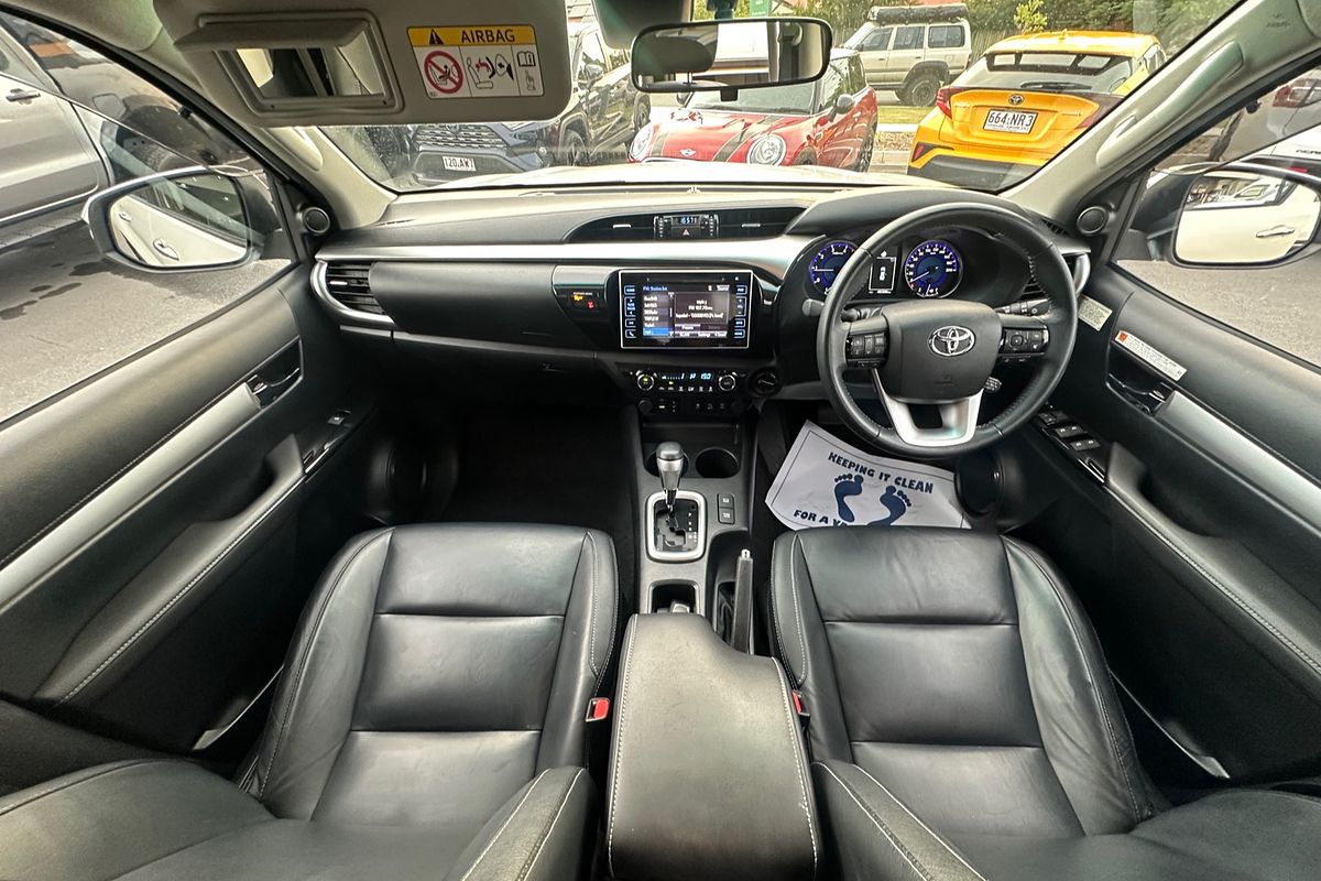 2019 Toyota Hilux SR5 GUN126R