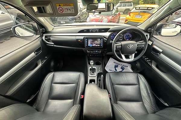 2019 Toyota Hilux SR5 GUN126R
