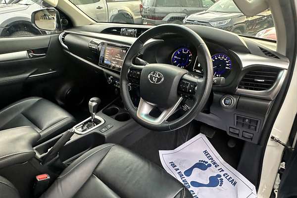 2019 Toyota Hilux SR5 GUN126R