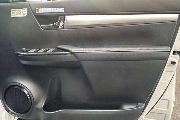 2019 Toyota Hilux SR5 GUN126R