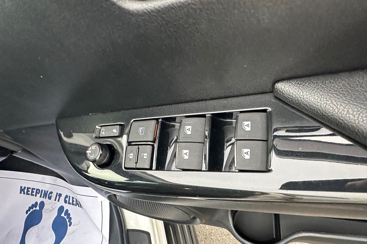 2019 Toyota Hilux SR5 GUN126R