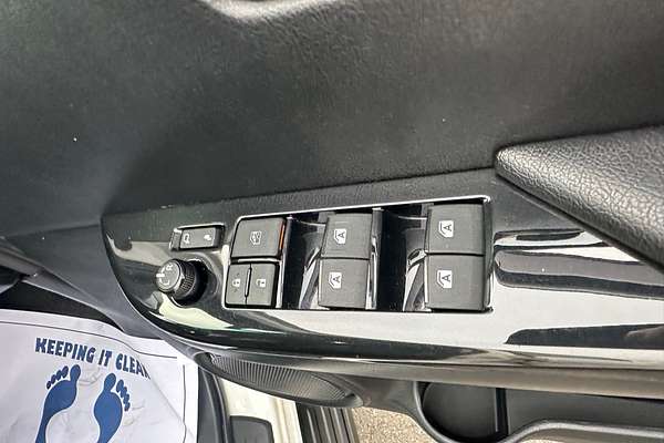 2019 Toyota Hilux SR5 GUN126R